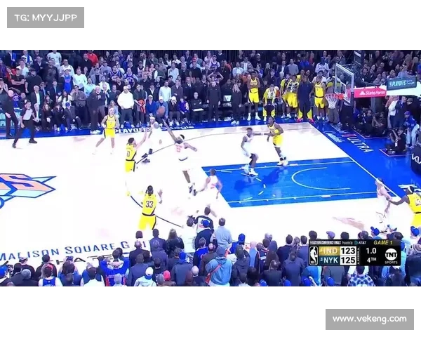 NBA十佳球集锦：精彩瞬间回顾与顶级球技展现